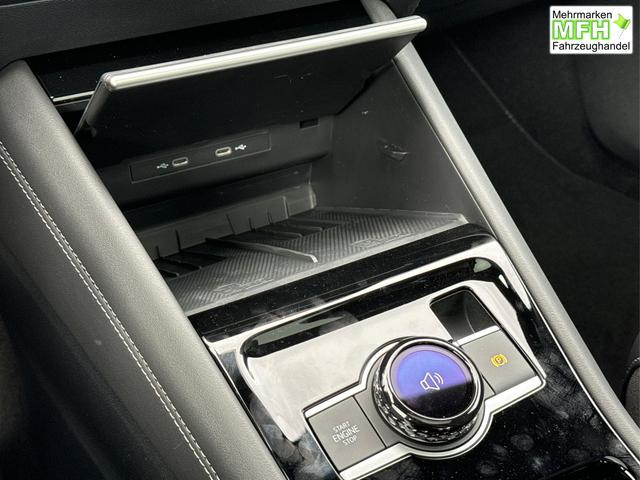 Volkswagen / Tiguan / Gr&uuml;n / / / DSG+AHK+HUD+NAVI+MATRIX+EL. HECK.+20 ALU