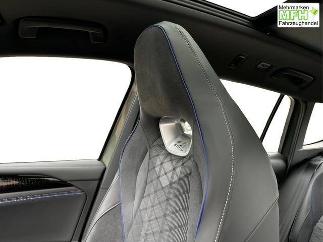 Volkswagen / Tiguan / Gr&uuml;n / / / DSG+AHK+HUD+NAVI+MATRIX+EL. HECK.+20 ALU