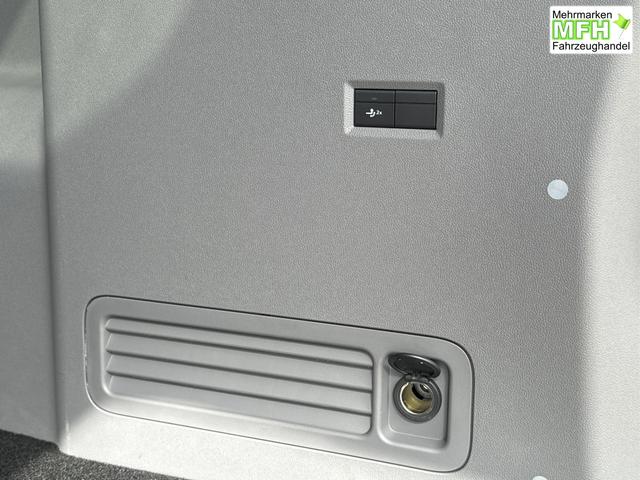 Volkswagen / T7 Caravelle / / / / KR+ MATRIX-LED+NAVI.+ SHZ+KAMERA+ PDC