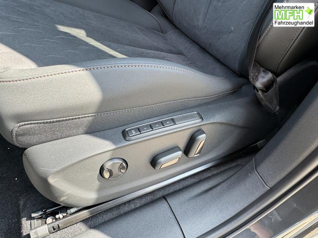 Beispielbilder, ggf. teilweise mit Sonderausstattung