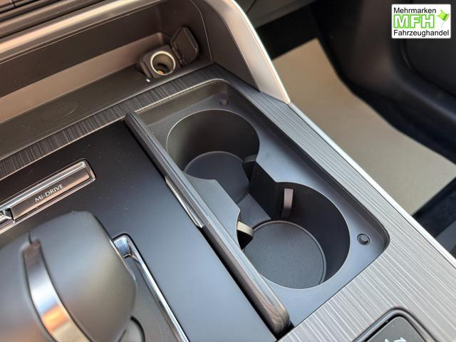 Beispielbilder, ggf. teilweise mit Sonderausstattung