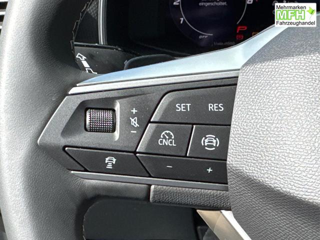 Seat / Leon Sportstourer / Blau / / / DSG+KAMERA+ACC+SHZ+KLIMA+FULLLINK+LED