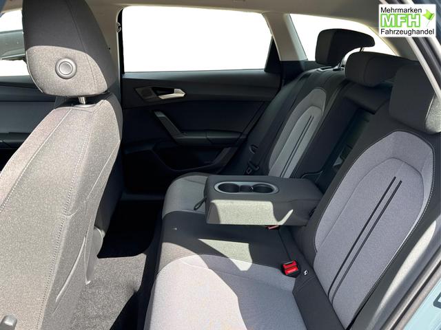 Seat / Leon Sportstourer / Blau / / / DSG+KAMERA+ACC+SHZ+KLIMA+FULLLINK+LED