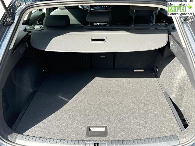 Seat / Leon Sportstourer / Grau / / / 1,5 eTSI DSG+ACC+LED+SHZ+CAM+Licht u. Sicht