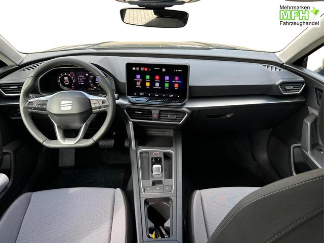 Seat / Leon Sportstourer / Grau / / / 1,5 eTSI DSG+ACC+LED+SHZ+CAM+Licht u. Sicht