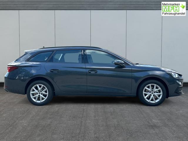 Seat / Leon Sportstourer / Grau / / / 1,5 eTSI DSG+ACC+LED+SHZ+CAM+Licht u. Sicht