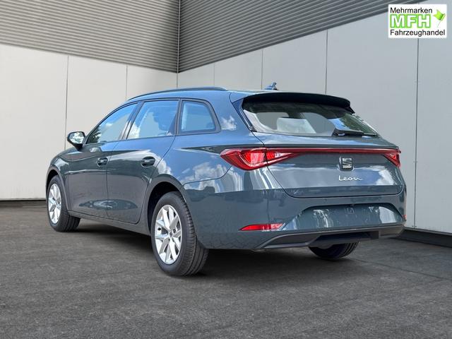 Seat / Leon Sportstourer / Blau / / / DSG+KAMERA+ACC+SHZ+KLIMA+FULLLINK+LED