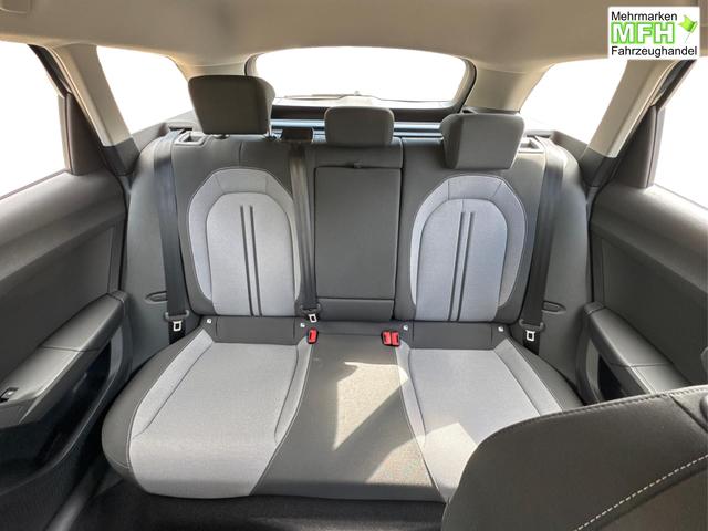 Seat / Leon Sportstourer / Blau / / / DSG+KAMERA+ACC+SHZ+KLIMA+FULLLINK+LED