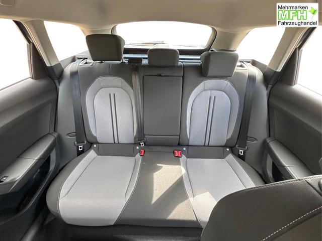 Seat / Leon Sportstourer / Blau / / / DSG+KAMERA+ACC+SHZ+KLIMA+FULLLINK+LED