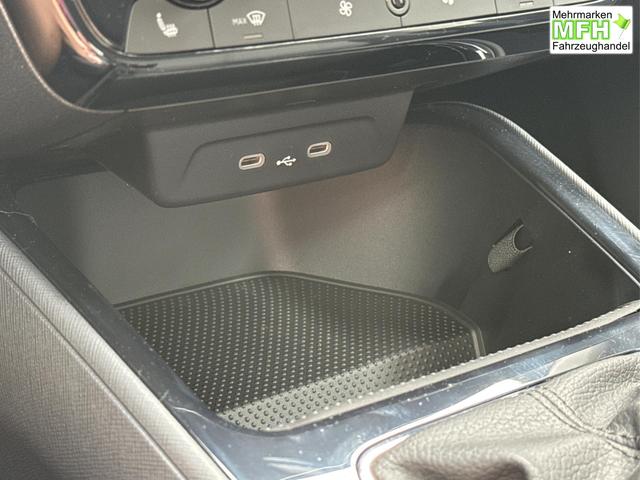 Skoda / Fabia / / / / ACC+SHZ+KAMERA+PDC+LED