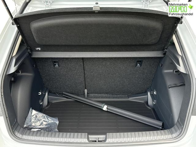 Skoda / Fabia / / / / ACC+SHZ+KAMERA+PDC+LED