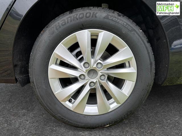 Skoda / Octavia Combi / Schwarz / / / NAVI+KAMERA+LED+EL. HECKKL.+SHZ