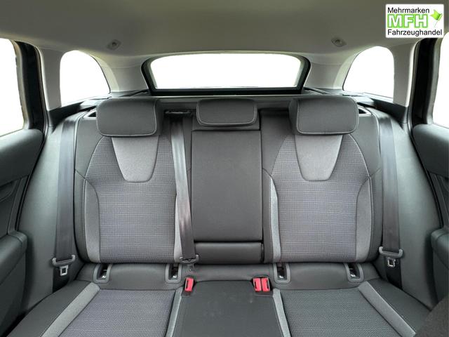 Skoda / Octavia Combi / Schwarz / / / NAVI+KAMERA+LED+EL. HECKKL.+SHZ, Beispielbilder, ggf. teilweise mit Sonderausstattung