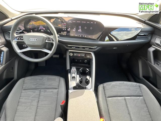 Audi / Q5 / Silber / / / AHK+NAVI+LED+SHZ+PDC