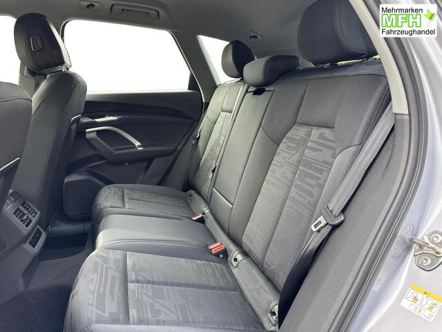 Audi / Q5 / Silber / / / AHK+NAVI+LED+SHZ+PDC