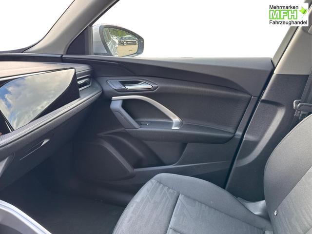 Audi / Q5 / Silber / / / AHK+NAVI+LED+SHZ+PDC