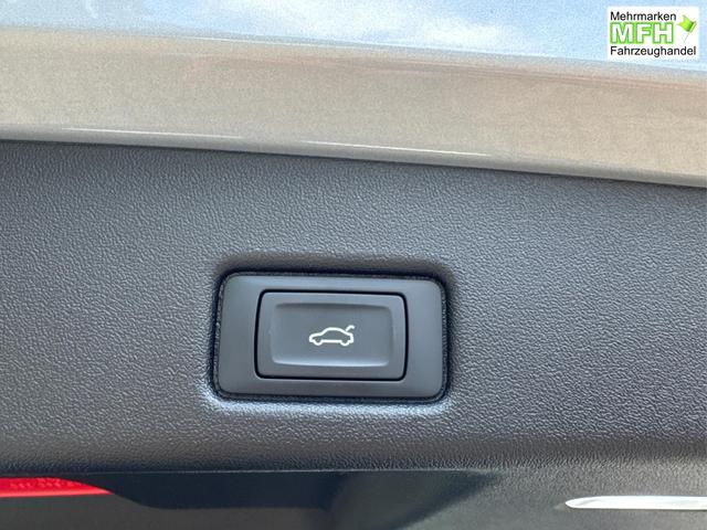 Audi / Q5 / Silber / / / AHK+NAVI+LED+SHZ+PDC