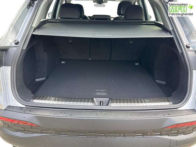 Audi / Q5 / Silber / / / AHK+NAVI+LED+SHZ+PDC