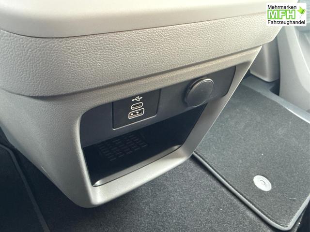 Volkswagen / T7 Caravelle / / / / KR AHK+MATRIX+NAVI+SOUND+ACC+SHZ+KAMERA+PDC