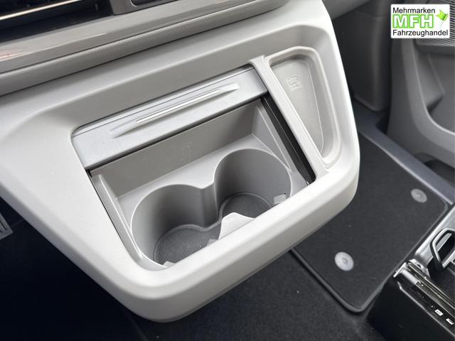 Volkswagen / T7 Caravelle / / / / KR AHK+MATRIX+NAVI+SOUND+ACC+SHZ+KAMERA+PDC