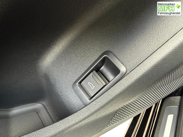 Audi / A5 Avant / / / / *SOFORT* AHK+KAMERA+EL. HECKKL.+NAVI+SHZ+17 LM