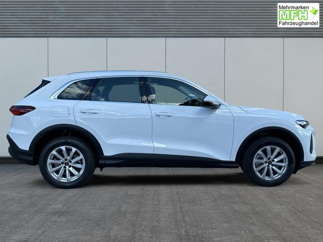 Audi / Q5 / Wei&szlig; / / / QUATTRO AHK+NAVI+LED+SHZ+PDC, Beispielbilder, ggf. teilweise mit Sonderausstattung