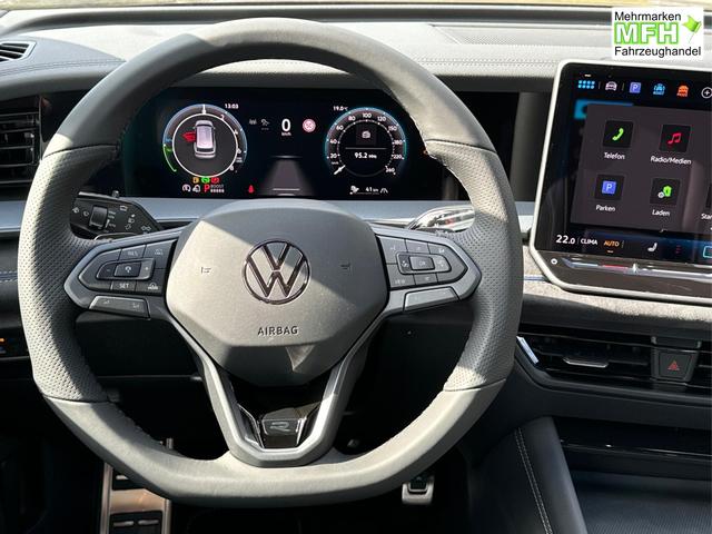 Volkswagen / Tayron / Schwarz / / / PANORMA+LED+AHK+EL. HECKKL.+PDC+20'' LM