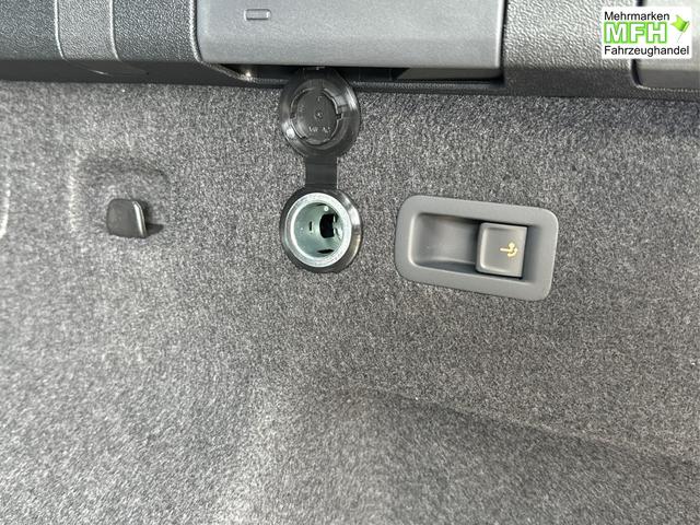 Volkswagen / Tayron / Schwarz / / / PANORMA+LED+AHK+EL. HECKKL.+PDC+20'' LM