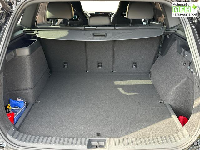 Volkswagen / Tayron / Schwarz / / / PANORMA+LED+AHK+EL. HECKKL.+PDC+20'' LM