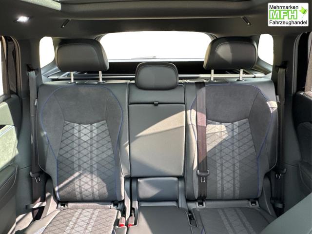 Volkswagen / Tayron / Schwarz / / / PANORMA+LED+AHK+EL. HECKKL.+PDC+20'' LM