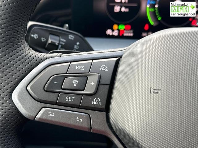 Volkswagen / Tayron / Grau / / / PANO+AHK+EL. HECKKL.+20'' LM+KAMERA+MASSAGE, Beispielbilder, ggf. teilweise mit Sonderausstattung