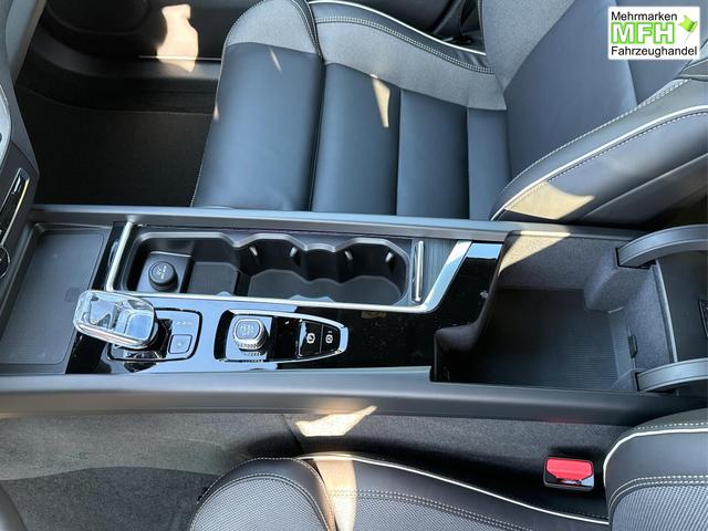 Volvo / XC60 / / / / T6 AWD AHK+360&deg;KAMERA+EL.HECKKL.+PDC+LED+SHZ+21ALU