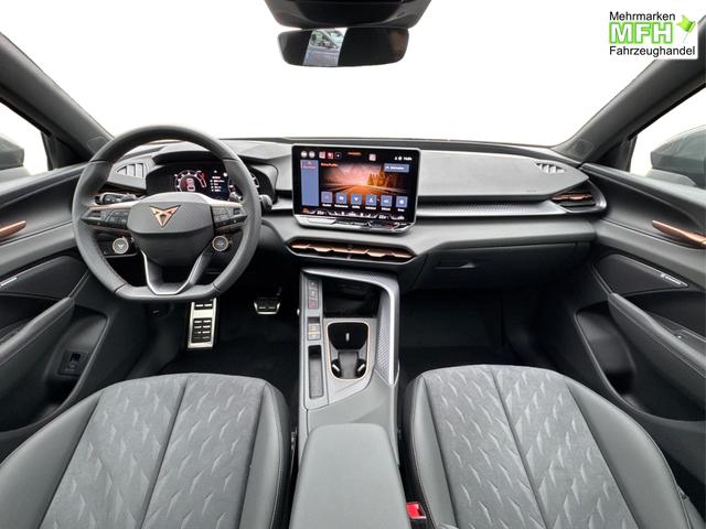 Cupra / Terramar / Schwarz / / / 4Drive PANO+NAVI+SENNHEISER+MATRIX+MEMORY+HUD+KAM+ACC+EL.HECKKL.