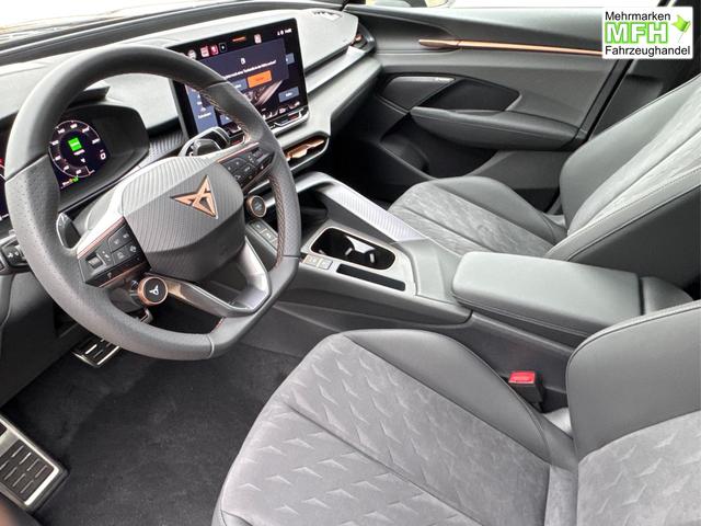 Cupra / Terramar / Schwarz / / / 4Drive PANO+NAVI+SENNHEISER+MATRIX+MEMORY+HUD+KAM+ACC+EL.HECKKL.