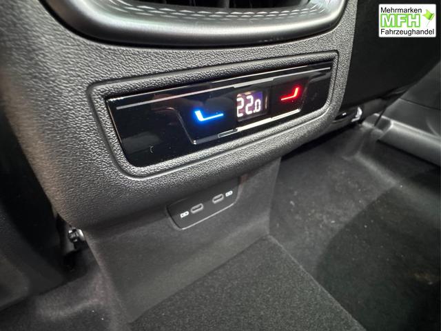 Cupra / Terramar / Schwarz / / / 4Drive PANO+NAVI+SENNHEISER+MATRIX+MEMORY+HUD+KAM+ACC+EL.HECKKL.