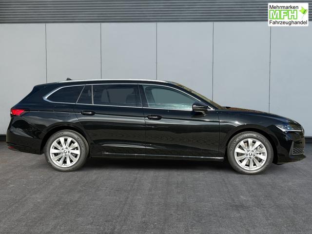 Skoda / Superb Combi / / / / AHK+NAVI+KAM+EL.HECKKL.+KESSY