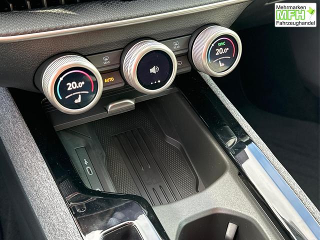 Skoda / Superb Combi / / / / AHK+NAVI+KAM+EL.HECKKL.+KESSY