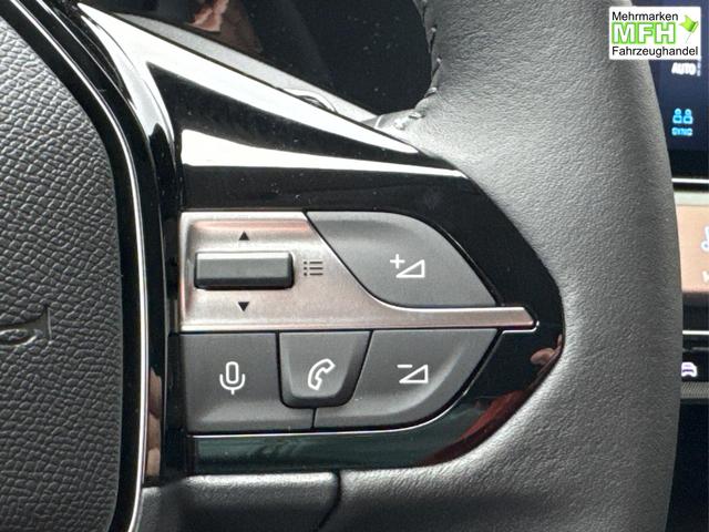 Peugeot / 308 / Grau / / / SHZ+KAMERA+NAVI+KEYLESS+ACC+17 LM