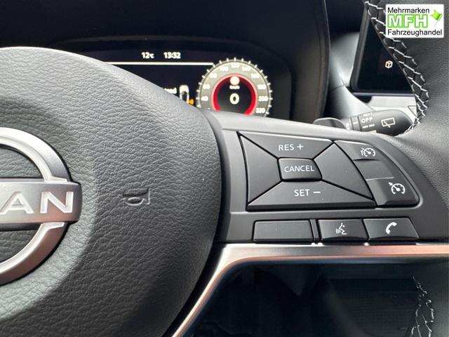 Nissan / Juke / / / / NAVI+KAMERA+SHZ+VOLL-LED+PDC