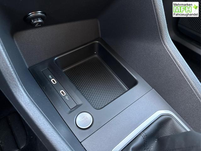 Volkswagen / Caddy Maxi / Blau / / / Caddy Maxi 4x4 KAM+SHZ+K&Uuml;CHE+ACC+GJR