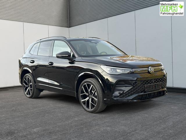 Volkswagen / Tiguan / Schwarz / / / 4x4 AHK+PANO+STANDHZG+20 ALU+eHK