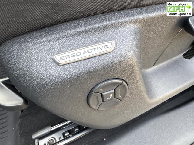 Volkswagen / Tiguan / Schwarz / / / 4x4 AHK+PANO+STANDHZG+20 ALU+eHK