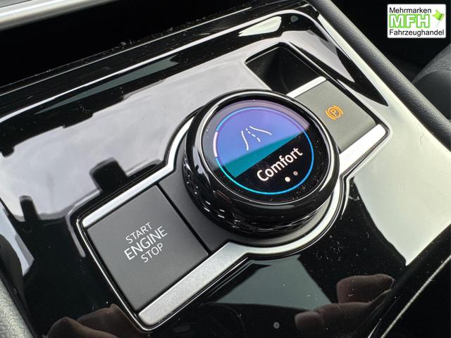 Volkswagen / Tiguan / Schwarz / / / 4x4 AHK+PANO+STANDHZG+20 ALU+eHK