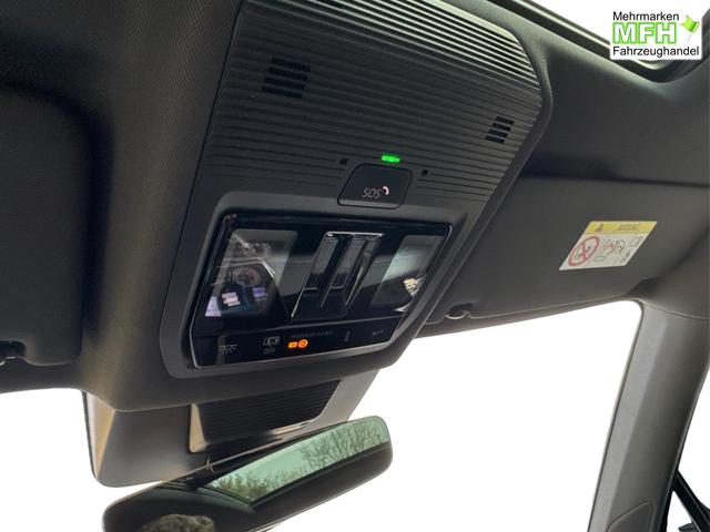 Volkswagen / Tiguan / Schwarz / / / 4x4 AHK+PANO+STANDHZG+20 ALU+eHK