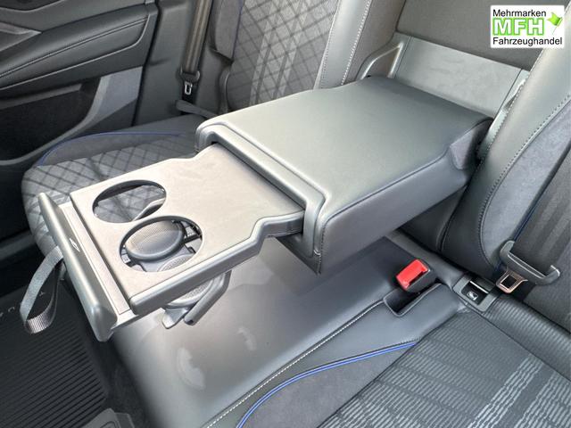 Volkswagen / Tiguan / Schwarz / / / 4x4 AHK+PANO+STANDHZG+20 ALU+eHK