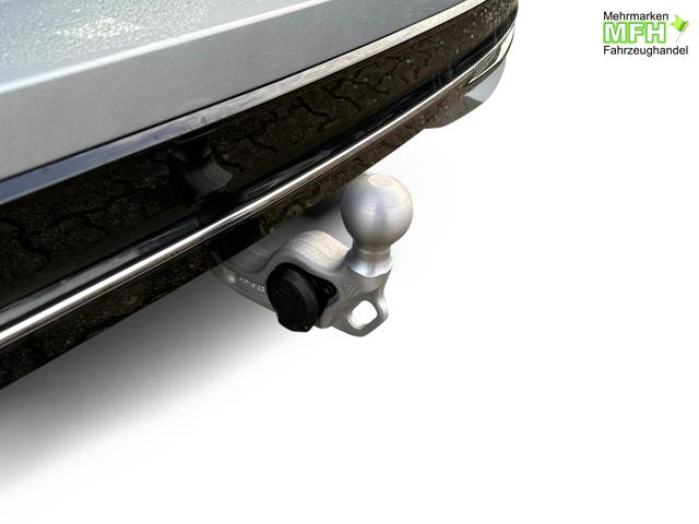 Volkswagen / Passat Variant / Silber / / / DSG+AHK+NAVI+MATRIX+MASSAGE+ACC+KAMERA