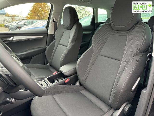 Skoda / Karoq / Schwarz / / / AHK+KAMERA+EL. HECKKL.+SHZ+ACC+KESSY+18''ALU