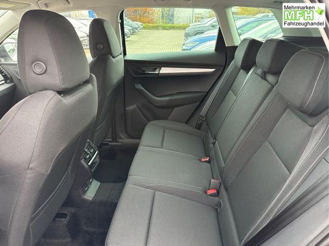 Skoda / Karoq / Schwarz / / / AHK+KAMERA+EL. HECKKL.+SHZ+ACC+KESSY+18''ALU