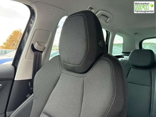 Skoda / Karoq / Schwarz / / / AHK+KAMERA+EL. HECKKL.+SHZ+ACC+KESSY+18''ALU