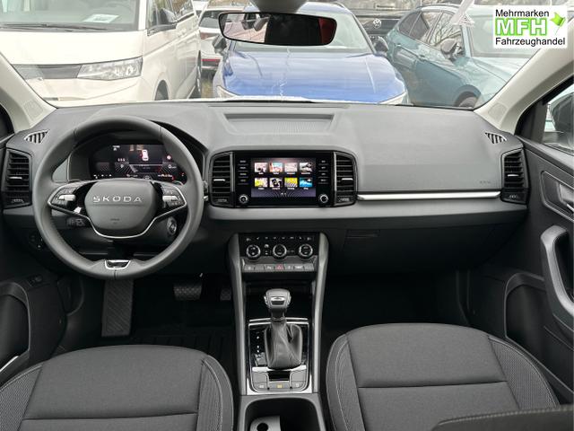 Skoda / Karoq / Schwarz / / / AHK+KAMERA+EL. HECKKL.+SHZ+ACC+KESSY+18''ALU